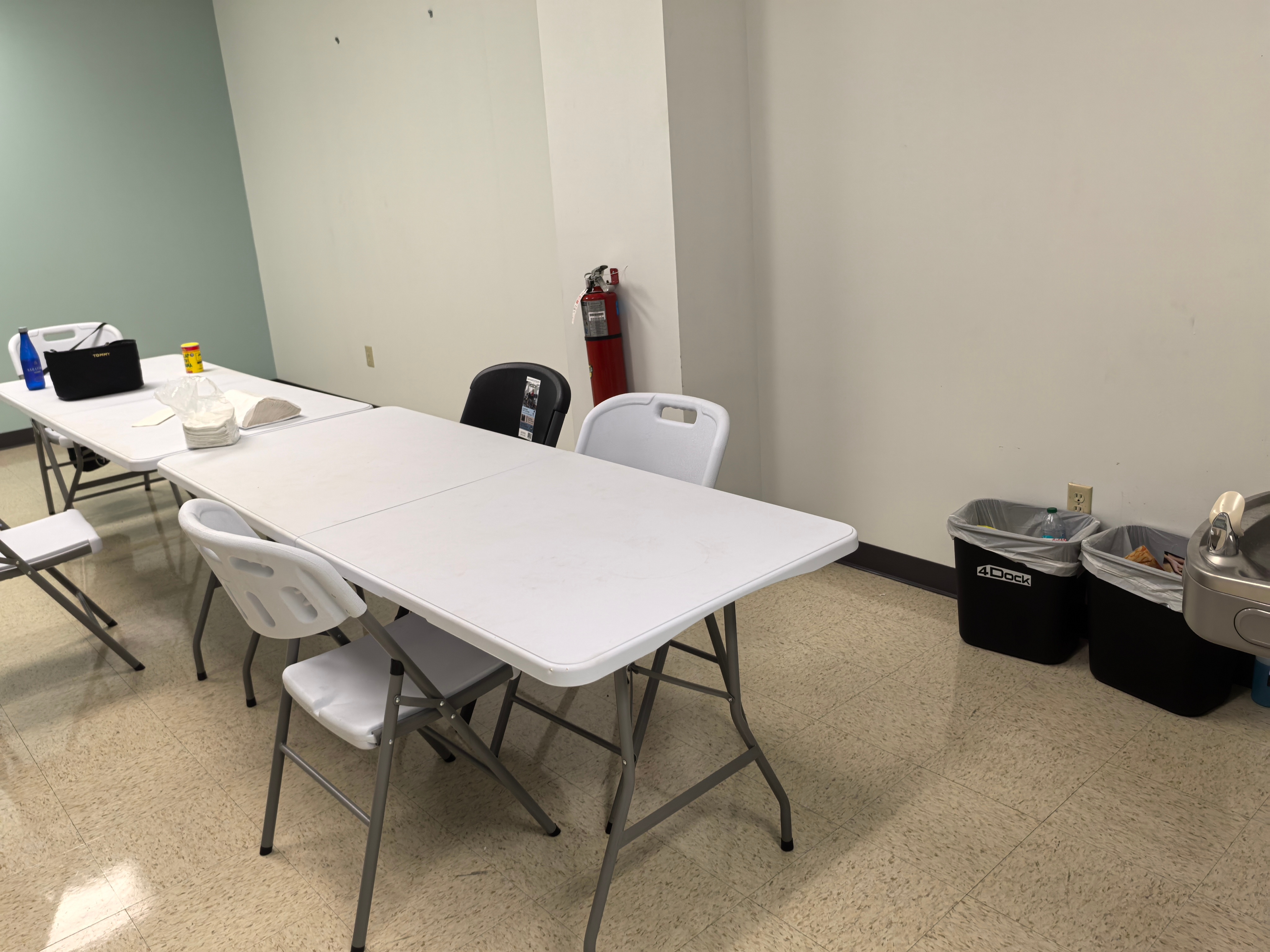 Heavy Duty Portable Folding Table 4dock review 250918.jpg